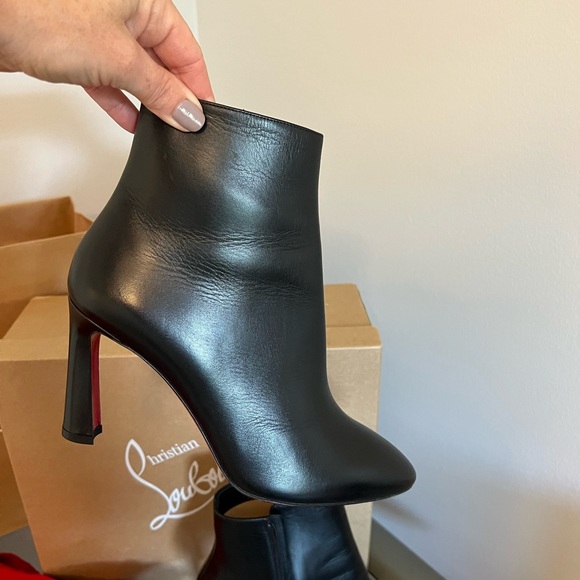 Christian Louboutin black high heel booties - Picture 6 of 8